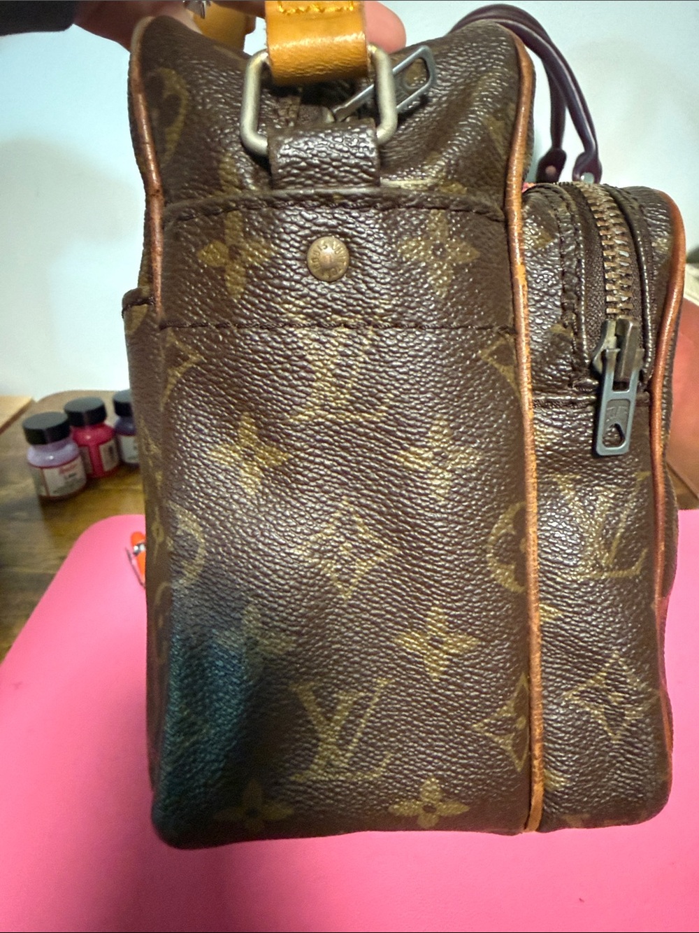 Louis Vuitton Monogram Canvas Vintage Reporter Bag - Picture 4 of 16